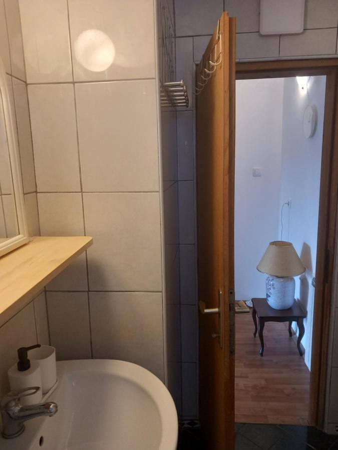 Cosy Rooftop Studio With Balcony Beograd Eksteriør bilde